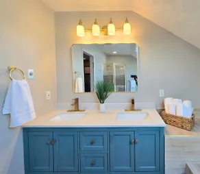 Spacious | Updated | 5BR 3BA | Game room - Image 5