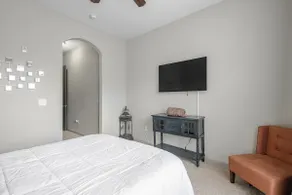 Spacious condo - Image 2