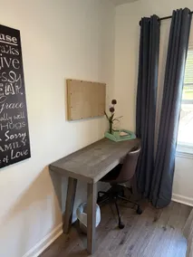 Modern Guesthouse Retreat - Image 4