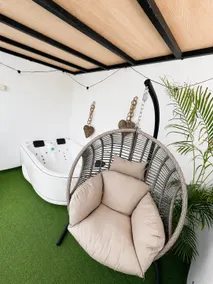 Private Suite with Terrace & Whirlpool - Image 5