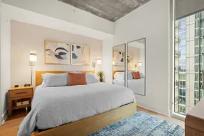 Designer Condo |Pool, Gym, Steps to Lady Bird Lake - Image 5