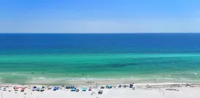 Newly updated condo-Short walk to beach - Image 4