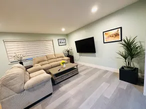 Charming 3 Beds/2B Apt near Valley Fair - Image 2