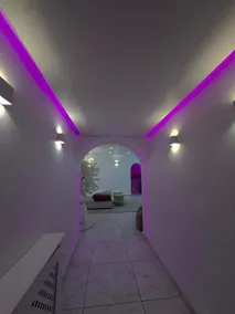 The Floor - Suite Passion d'Or & jacuzzi privé - Image 2