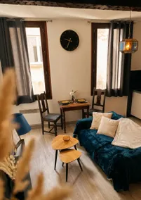 UBAC – Cozy, Stylish, and Quiet in the Historic Center - Image 2