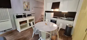 2-bedroom apartment with piste view 5 minutes from center - Image 5