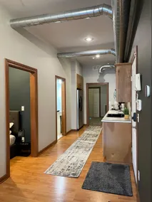 Boutique Lofted Flat on the Square - Image 3
