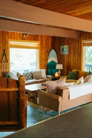 Large Group Cabin Retreat w/ Hot Tub & 7 Beds - Image 5