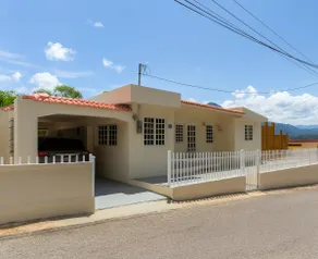 Morales Hills, Jacuzzi, High Speed Internet - Image 2