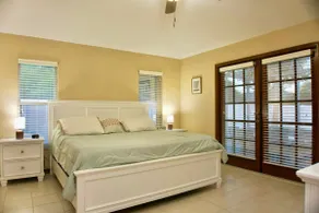 Palm coast Home / king bed /Hottub - Image 2