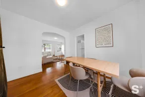 Beachside 1-BD Retreat | Free Parking - Image 3