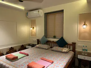 Zuluk Luxury Pool Villa with Swimming Pool - Image 2