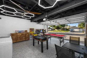 Spacious Family Home 5B 3BA ｜Minutes to Disneyland - Image 4