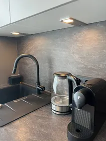 Modern apartment - Image 4