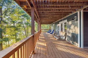 Charming Lakefront 4br/3ba Estate on Rough River! - Image 3