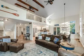 Charming Lakefront 4br/3ba Estate on Rough River! - Image 2