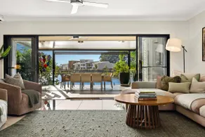 4BR & 4 Bath | Walk to Cafés & Shops| Waterfront - Image 2