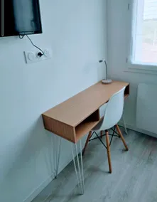 3-star apartment with private garden - Image 4