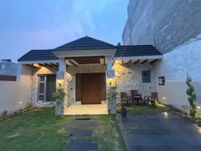 UMRAO ‘s Villa / 2 BHK / lawn /cook - Image 2