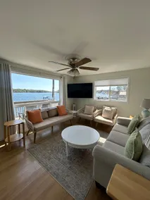 Thousand Islands Waterfront Home - Top Unit - Image 2