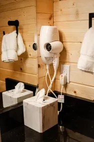Bear Cabin - Image 2