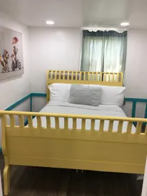 Living the Dream 1 BR bungalow - Image 2