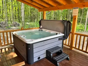 Spacious Log Cabin Nestled on a Private Wooded Lot - Image 4