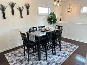 The Spring Haus | Your Luxury Gateway to Downtown - Image 4