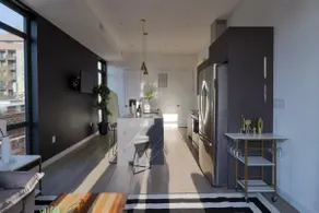Unit 9 Luxe 2 Bedroom Penthouse Sleeps 6 - Image 3