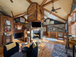 Black Mountain Treehouse | Story Land | Ski-In/Out - Image 2