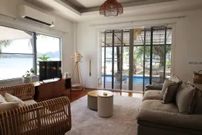 Stunning 2BR Beach House - Image 3