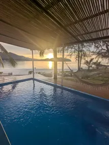 Stunning 2BR Beach House - Image 2