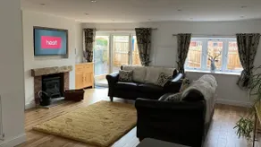 Honeyberry Cottage -PART OF ALTON COTTAGES - Image 5