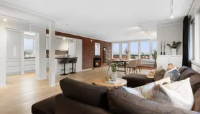 Bright and spacious, close to the city center and train - Image 2