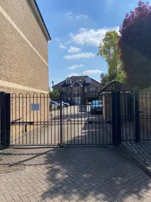 Apartment in broxbourne - Image 5
