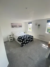 Apartment in broxbourne - Image 2