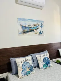 Suite | Quadruple | Air-conditioned | Near BR040 - Image 3