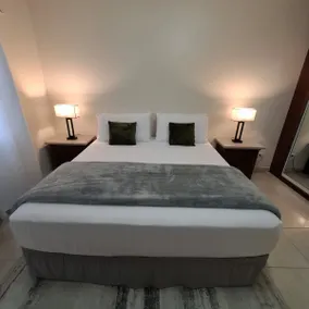 Sea View Escape - Image 3