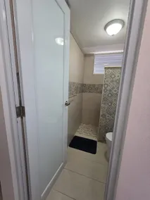 Zoe's Beach House - Image 4
