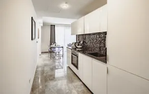 Mercury Suites Premium Apartments With Pool Access - Image 3