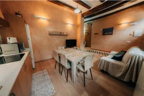 Pint Room - Image 2