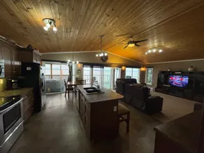 The Lake House - Image 3
