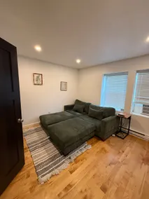 The Suite on Maple - Image 4