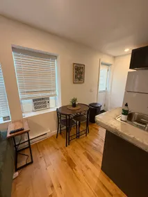 The Suite on Maple - Image 2