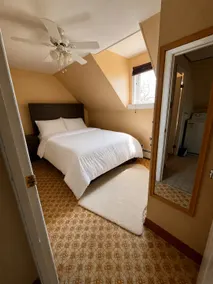 Elvis's Fun Summer House Unit B - Image 3