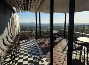 One Rosebank Executive Apartment Hotel - Image 4