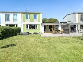 Near beach & city center | Sunroom | Patio | BBQ - Image 3