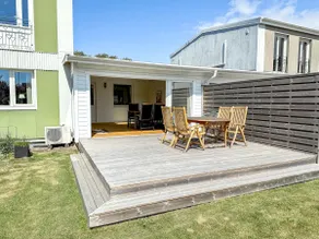 Near beach & city center | Sunroom | Patio | BBQ - Image 2