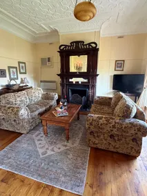 ”The Duke & Duchess's cottage.”(Romantic Getaway.) - Image 3