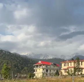 Dhauladhar Vista - Image 2